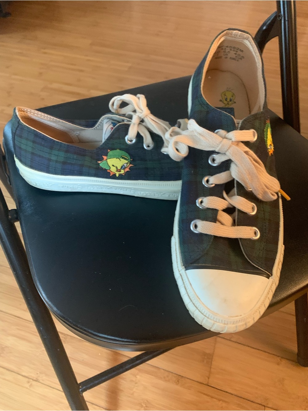 Keds Vintage Plaid Navy and Green Low-Top Sneakers with Tweety Patch; Women’s 9